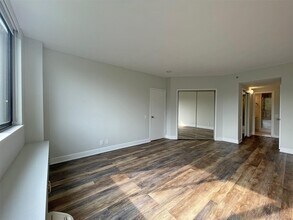 50 E Hartsdale Ave in Hartsdale, NY - Building Photo - Building Photo