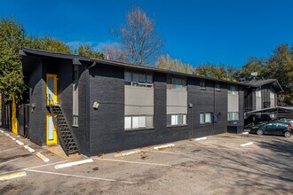 Drake in Dallas, TX - Foto de edificio - Building Photo