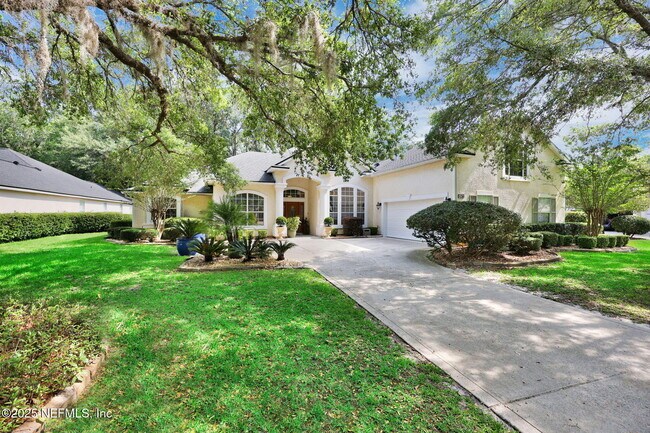 526 Oakmont Dr in Orange Park, FL - Building Photo - Building Photo