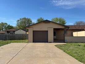 9321 W 16th St N, Unit 9321 in Wichita, KS - Building Photo