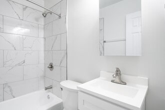 Normandy Hill Apartments in Alexandria, VA - Building Photo - Building Photo