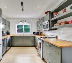 1223 NE 102nd St in Miami Shores, FL - Building Photo - Building Photo