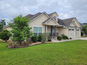 3939 Karaline Cir in Valdosta, GA - Building Photo - Building Photo