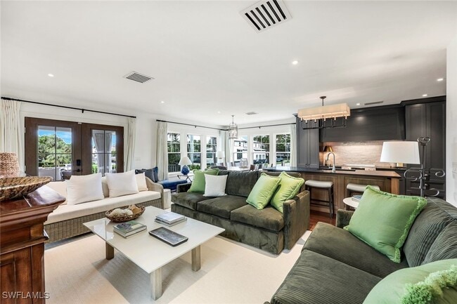 property at 1437 Sandpiper St