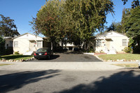 1009-1013 E Acacia Ave in Glendale, CA - Foto de edificio - Building Photo