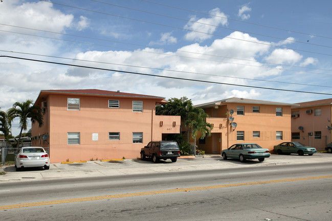 667 W 29th St in Hialeah, FL - Building Photo - Building Photo