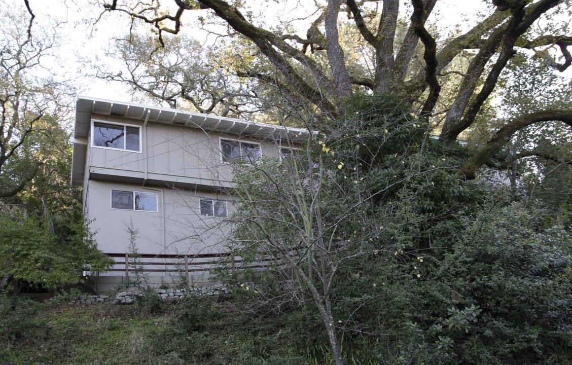 3685-3687 Highland Rd in Lafayette, CA - Building Photo