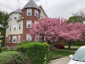 48 Seaver St, Unit #3 in North Easton, MA - Building Photo