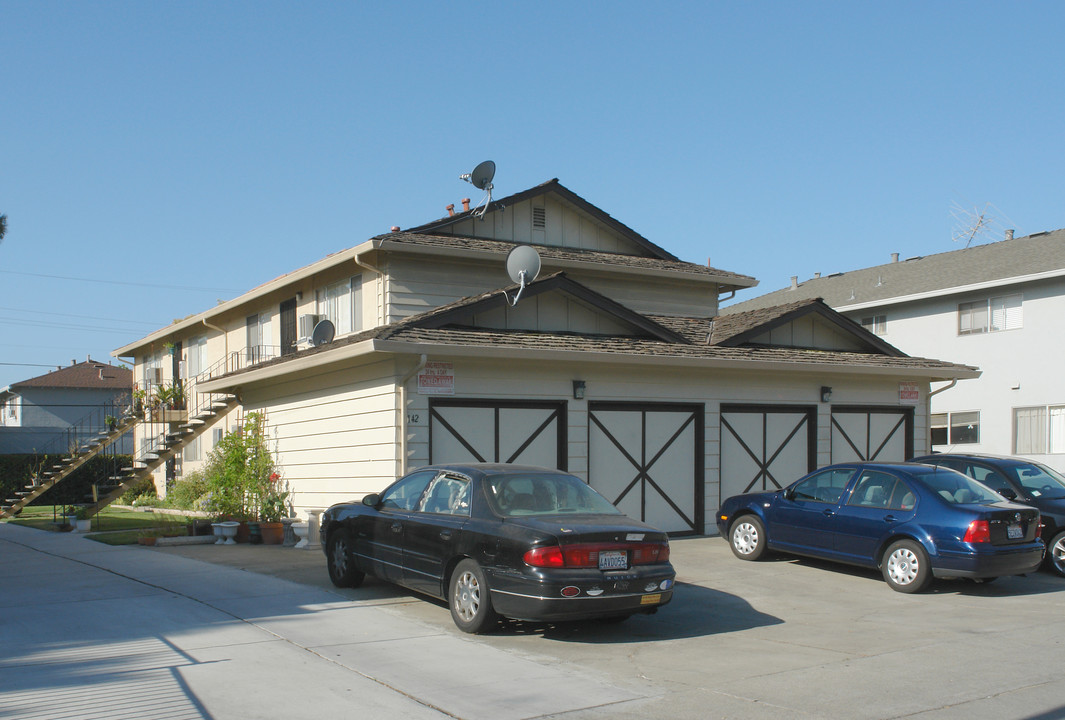 142 Wilton Dr in Campbell, CA - Building Photo