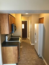 Immaculate Updated 3 Bedroom with 1.5 Bath in Rockford, IL - Building Photo - Building Photo