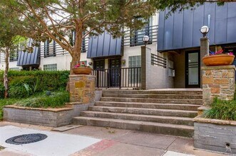 4414 Buena Vista St in Dallas, TX - Building Photo - Building Photo