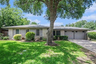 5220 Wosley Dr in Fort Worth, TX - Building Photo - Building Photo