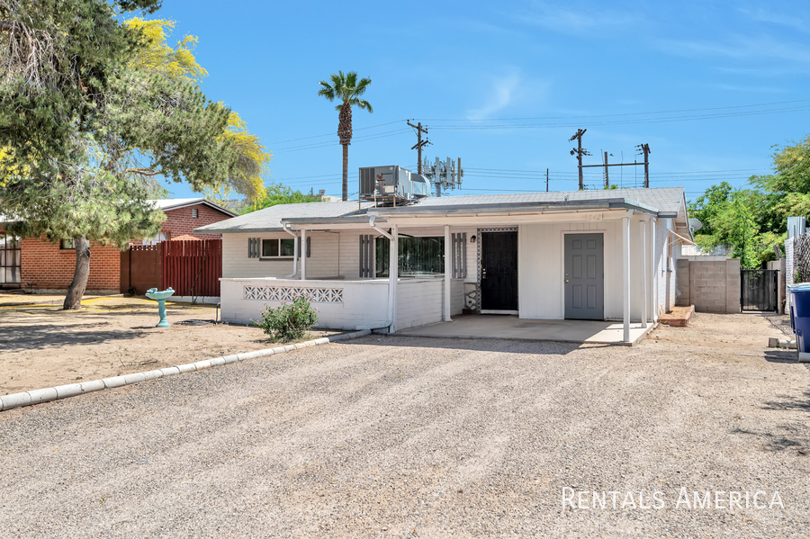 842 E Water St in Tucson, AZ - Foto de edificio