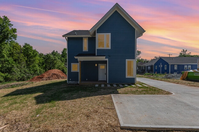 Room in House on S Alston Ave in Durham, NC - Building Photo - Building Photo