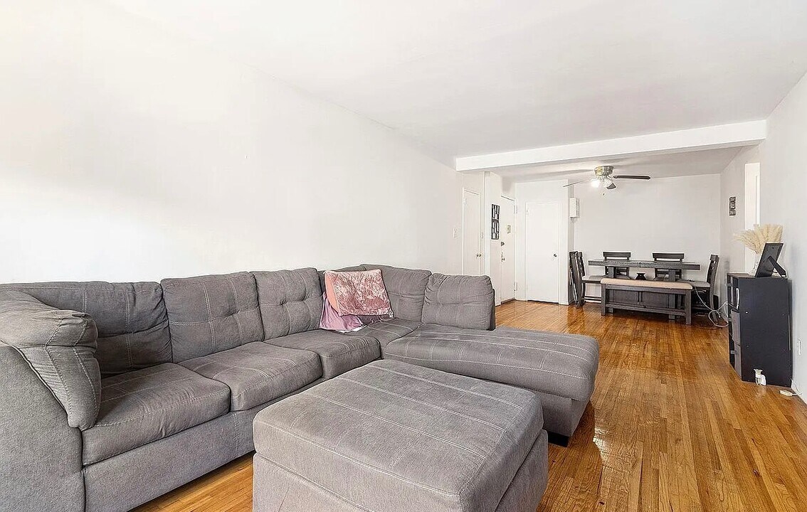 6535 Broadway in Bronx, NY - Building Photo