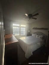 34 Baxter St, Unit 3 in Boston, MA - Foto de edificio - Building Photo