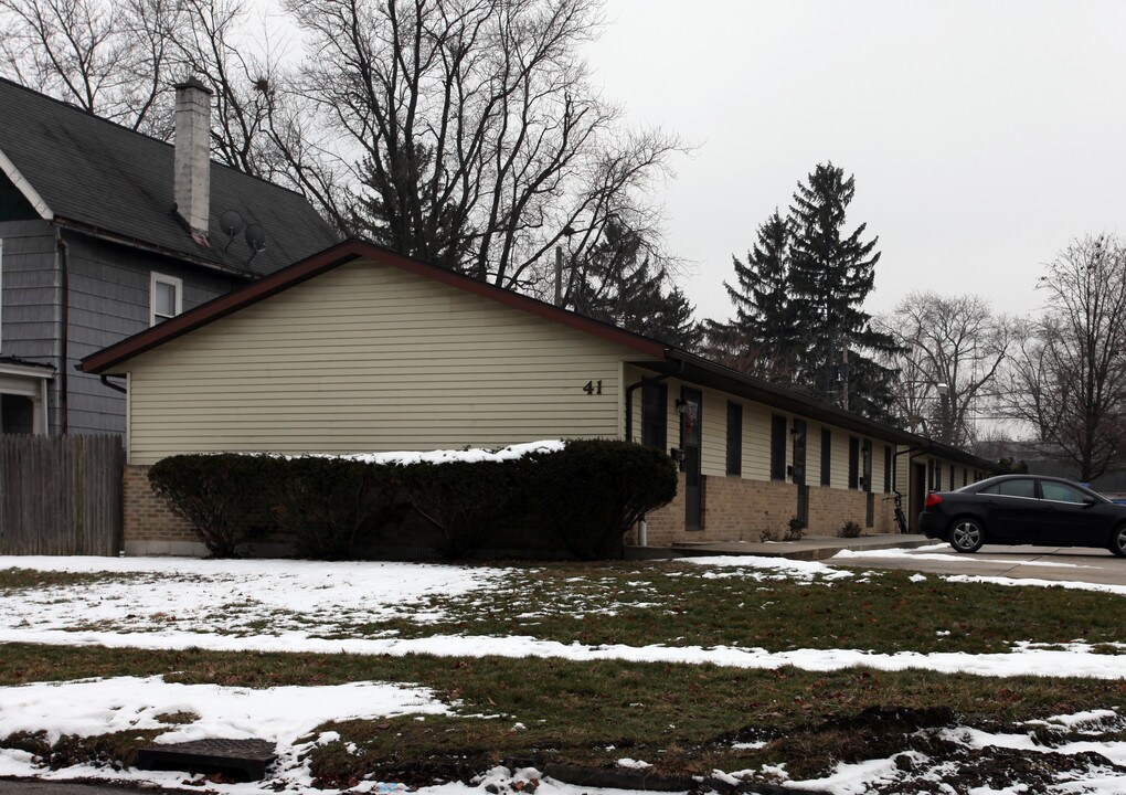 41 Adams St in Tiffin, OH - Foto de edificio