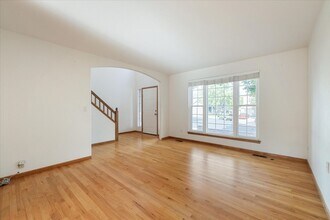 13736 W Auburn Ave in Lakewood, CO - Building Photo - Building Photo