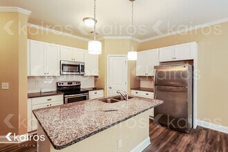 2383 Folsom St in Snellville, GA - Foto de edificio - Building Photo