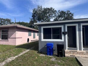 432 NW 17th Ave in Fort Lauderdale, FL - Building Photo - Building Photo
