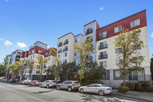 Promenade at the Park Apartment Homes in Seattle, WA - Foto de edificio - Building Photo