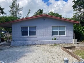 1701 NW 8th Ave in Fort Lauderdale, FL - Building Photo - Building Photo