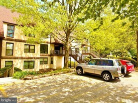 277 Shawmont Ave in Philadelphia, PA - Building Photo