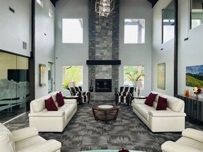 Sterling Pointe Apartments in Layton, UT - Foto de edificio - Building Photo