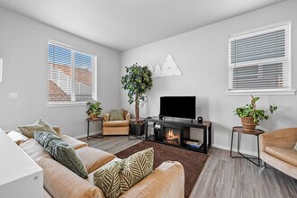 5324 Remington Dr in Pasco, WA - Building Photo - Building Photo