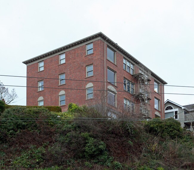 1906 Bigelow Ave N in Seattle, WA - Building Photo - Building Photo
