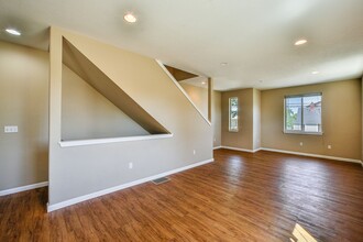 915 E Augusta Ave in Spokane, WA - Building Photo - Building Photo