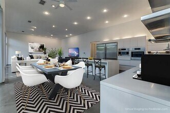 30 Vanguard Way in Dallas, TX - Building Photo - Building Photo