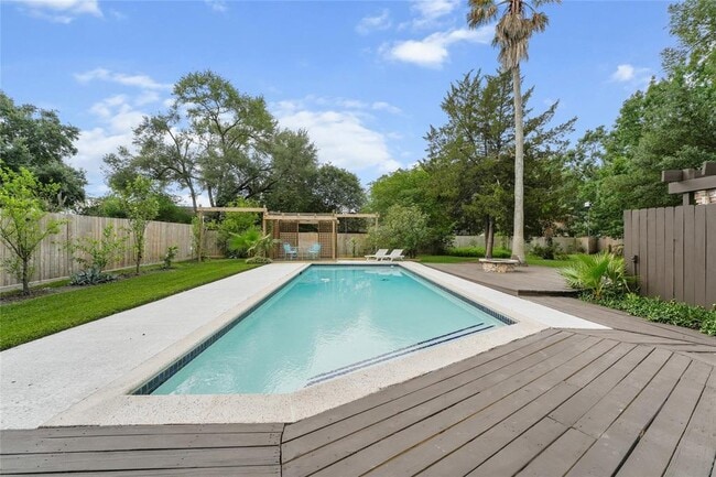 13127 Waldemere Dr in Houston, TX - Building Photo - Building Photo