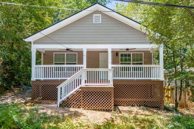 property at 1001 Sims St SW