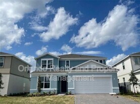 5625 Cedar Chase Dr in St. Cloud, FL - Building Photo