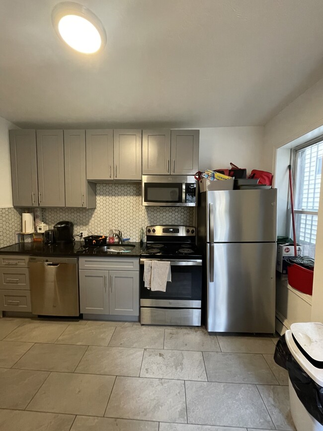818 Huntington Ave, Unit 2 in Boston, MA - Building Photo - Building Photo