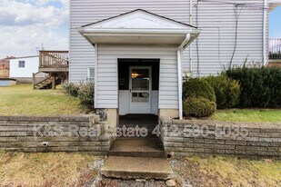 411 Steck St in Greensburg, PA - Building Photo