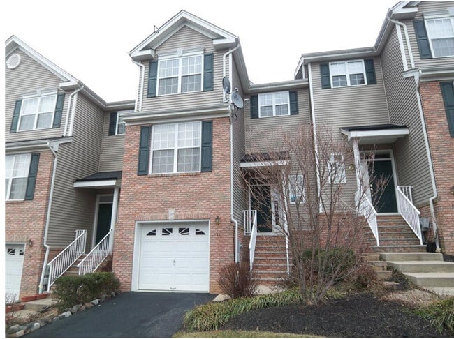 property at 17 Jackson Ave