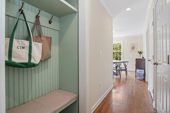 121 Howard St in Fairfield, CT - Building Photo - Building Photo