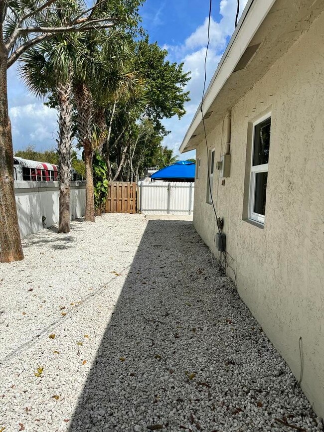 property at 2747 Summit Blvd