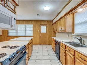 4401 Astor Rd in Mesquite, TX - Building Photo - Building Photo