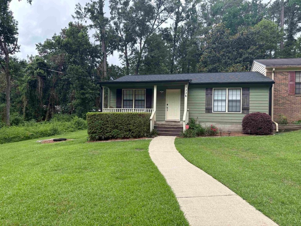 733 Livingston Ct in Tallahassee, FL - Building Photo