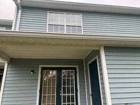 694 Timberwood Cir E in Tallahassee, FL - Building Photo