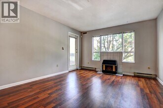 1641 Woodland Dr in Vancouver, BC - Building Photo - Building Photo