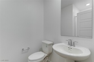 1541 Emilia Xing Pl in Henderson, NV - Building Photo - Building Photo