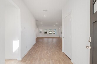 709 Tranquility Ln in Fredericksburg, TX - Building Photo - Building Photo