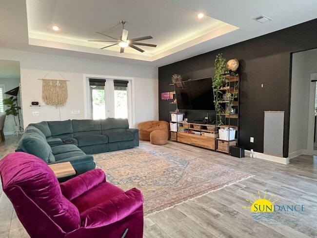 1985 Fontainebleau Ct in Navarre, FL - Building Photo - Building Photo