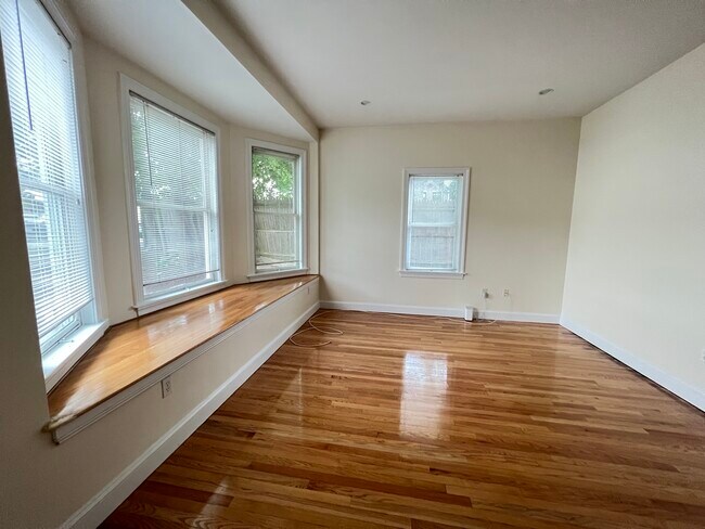 7 Gardner Ter, Unit 1