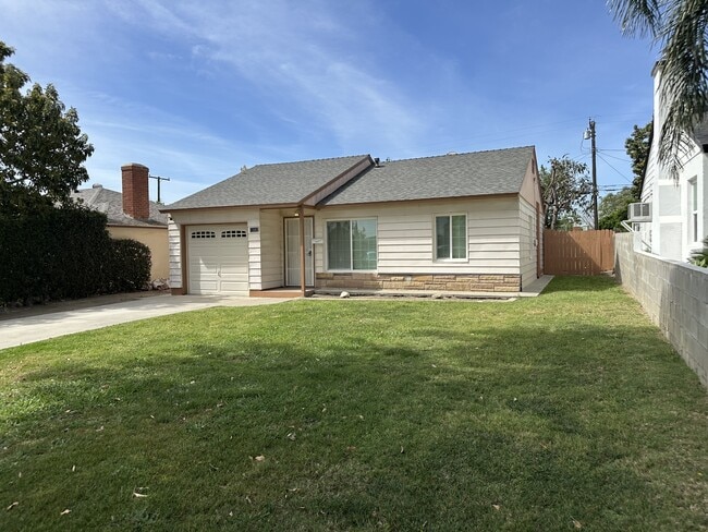 13082 14th St in Chino, CA - Building Photo - Building Photo