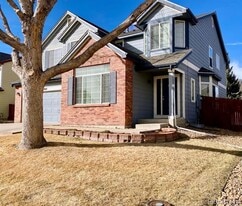 1022 Morning Dove Dr in Longmont, CO - Building Photo